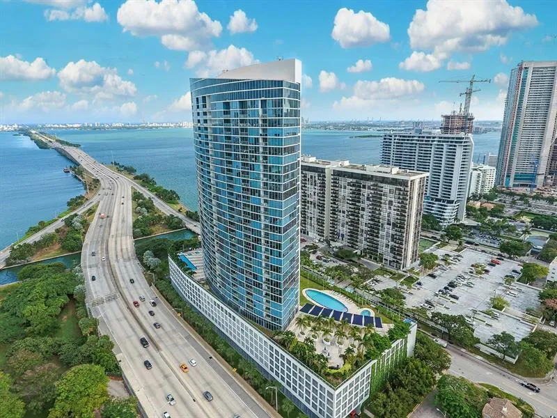 601 NE 36th Street #2806 Miami, FL 33137