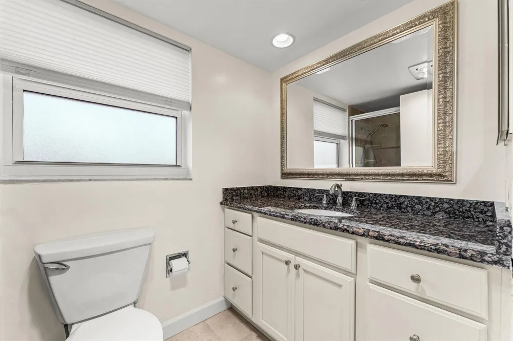 3100 NE 48th Court #415 Lighthouse Point, FL 33064
