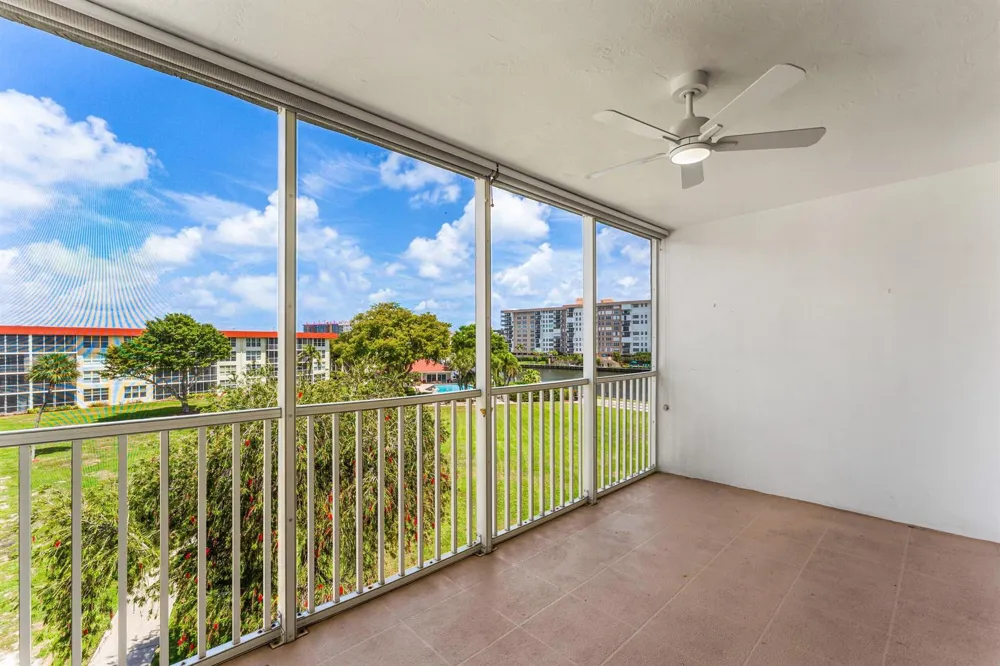 3100 NE 48th Court #415 Lighthouse Point, FL 33064