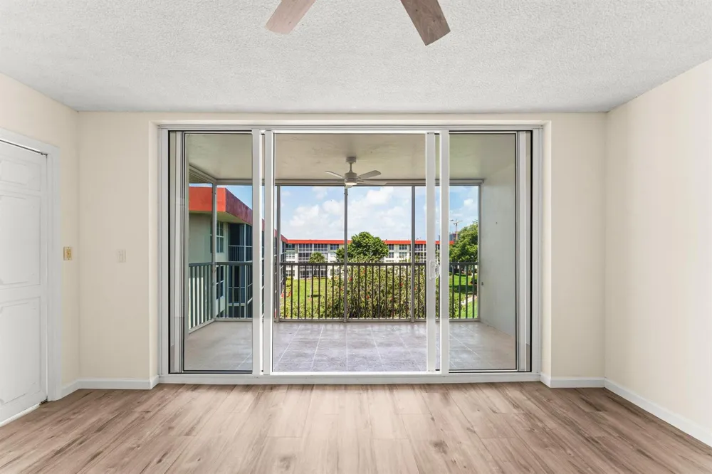 3100 NE 48th Court #415 Lighthouse Point, FL 33064