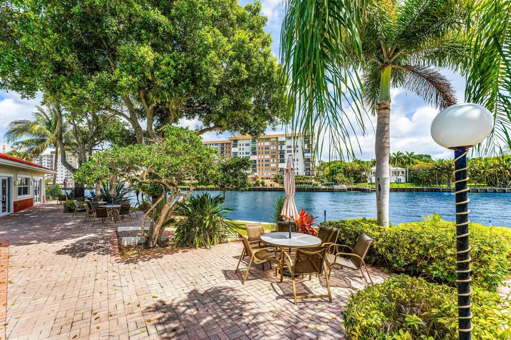 3100 NE 48th Court #415 Lighthouse Point, FL 33064