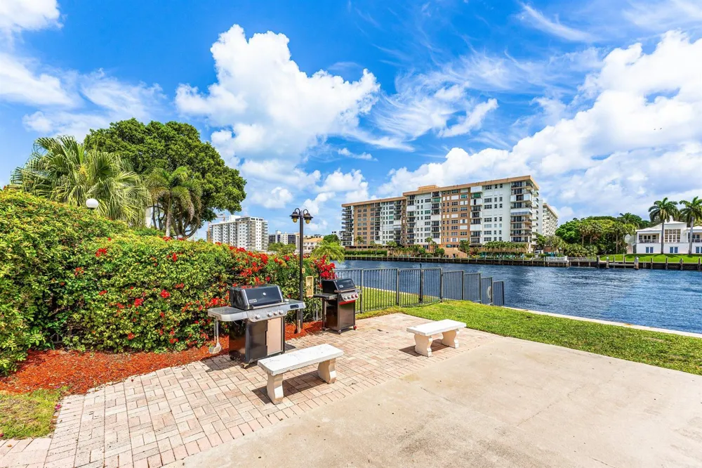 3100 NE 48th Court #415 Lighthouse Point, FL 33064