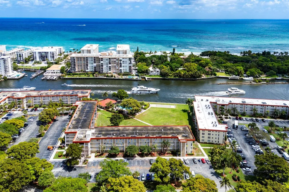 3100 NE 48th Court #415 Lighthouse Point, FL 33064