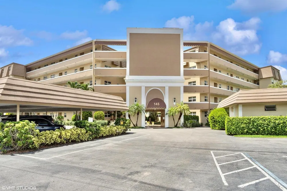 145 Atlantis Boulevard #Ph4 Atlantis, FL 33462