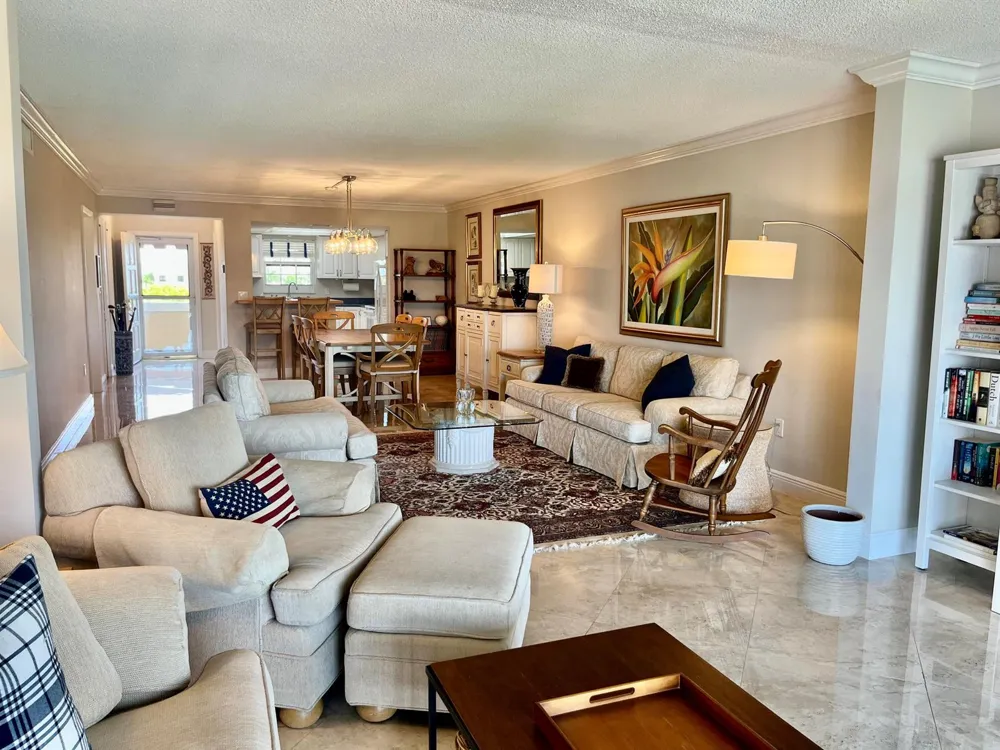 145 Atlantis Boulevard #Ph4 Atlantis, FL 33462