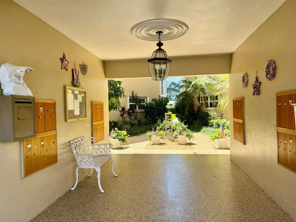 145 Atlantis Boulevard #Ph4 Atlantis, FL 33462