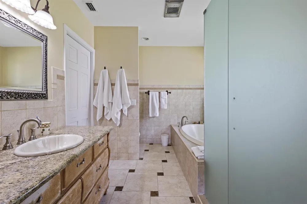 1925 Coral Gardens Drive Wilton Manors, FL 33306
