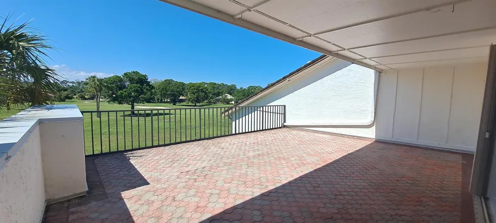 3500 Twin Lakes Terrace #206 Fort Pierce, FL 34951