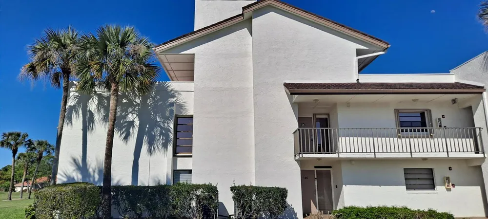 3500 Twin Lakes Terrace #206 Fort Pierce, FL 34951