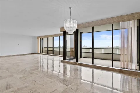 100 Lakeshore Drive #1955
