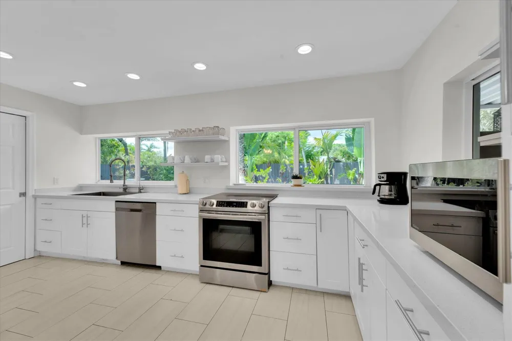 2633 NE 3rd Avenue Wilton Manors, FL 33334