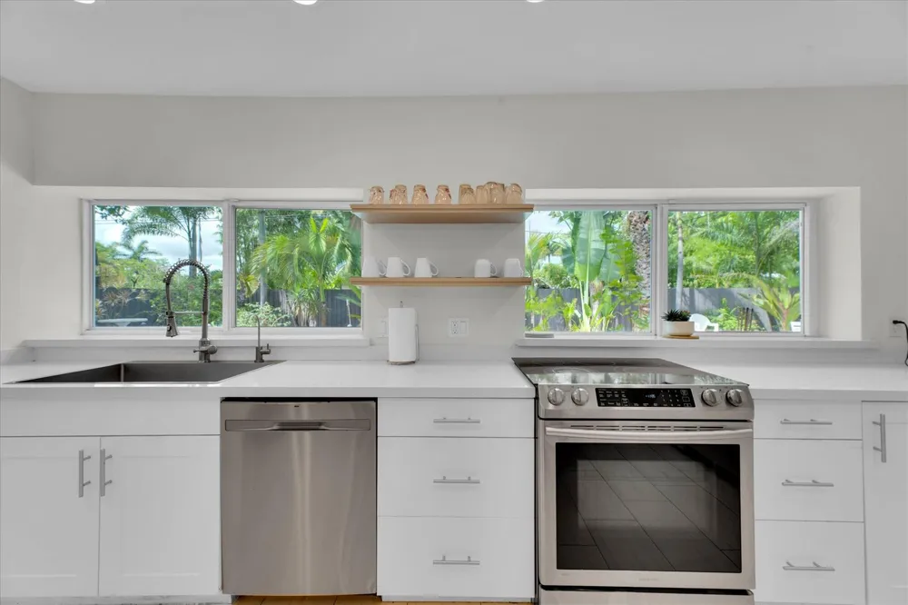 2633 NE 3rd Avenue Wilton Manors, FL 33334