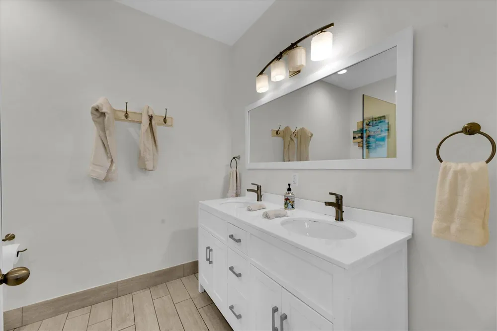 2633 NE 3rd Avenue Wilton Manors, FL 33334