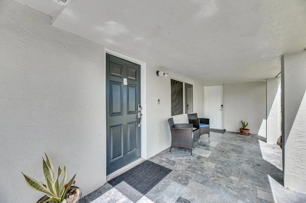2633 NE 3rd Avenue Wilton Manors, FL 33334