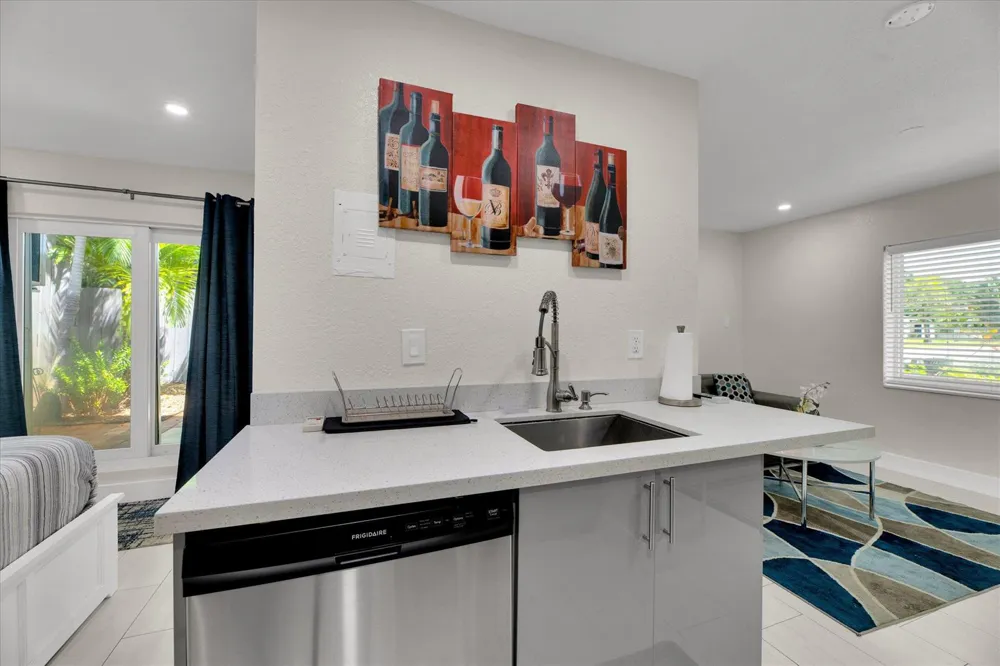 2633 NE 3rd Avenue Wilton Manors, FL 33334