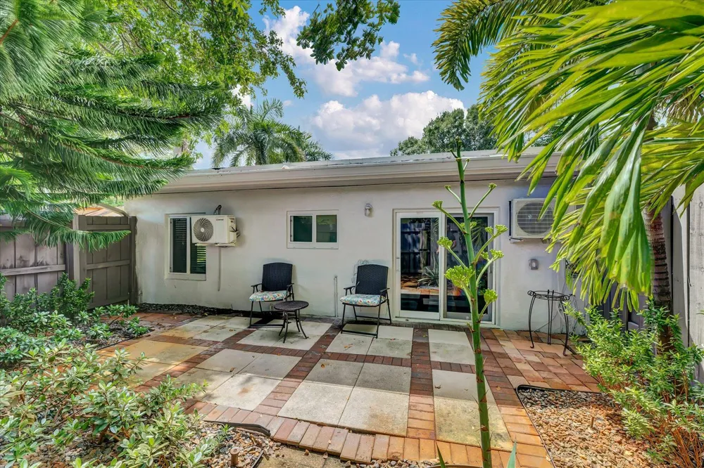 2633 NE 3rd Avenue Wilton Manors, FL 33334