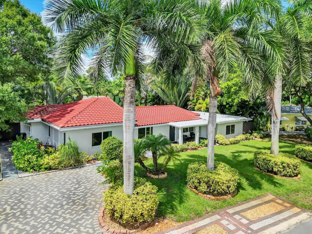 2633 NE 3rd Avenue Wilton Manors, FL 33334
