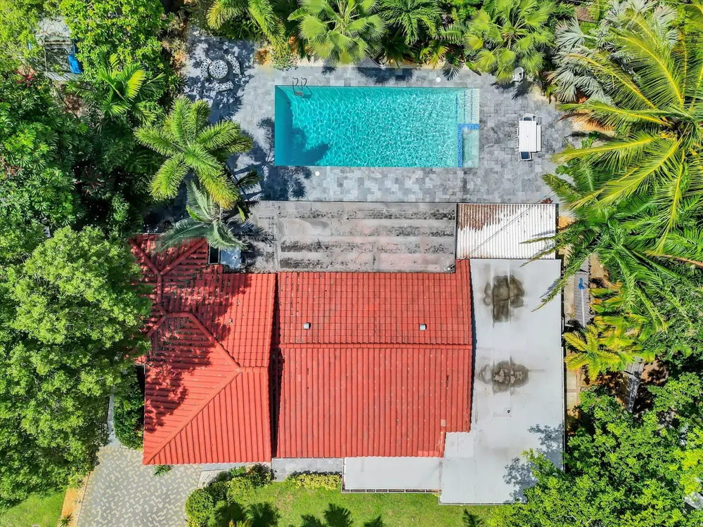 2633 NE 3rd Avenue Wilton Manors, FL 33334