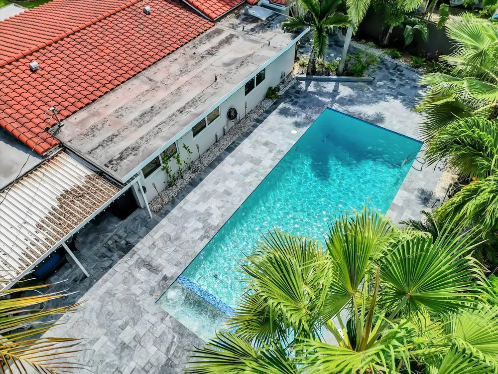 2633 NE 3rd Avenue Wilton Manors, FL 33334