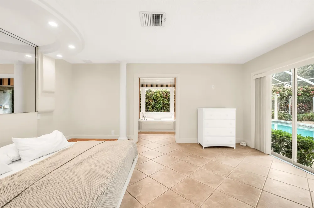 280 Tradewind Drive Palm Beach, FL 33480