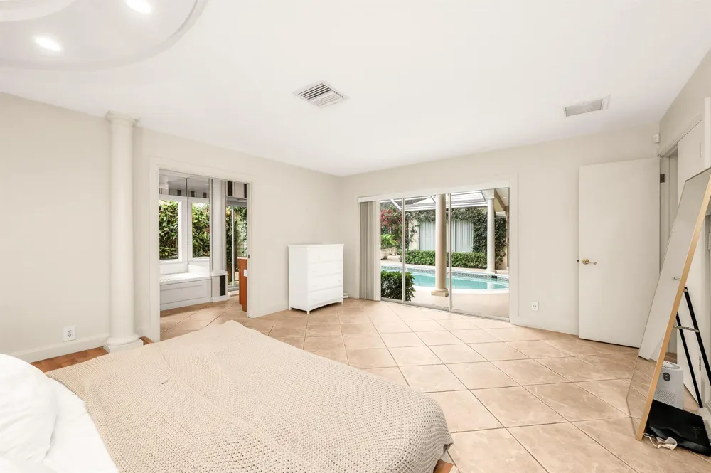 280 Tradewind Drive Palm Beach, FL 33480