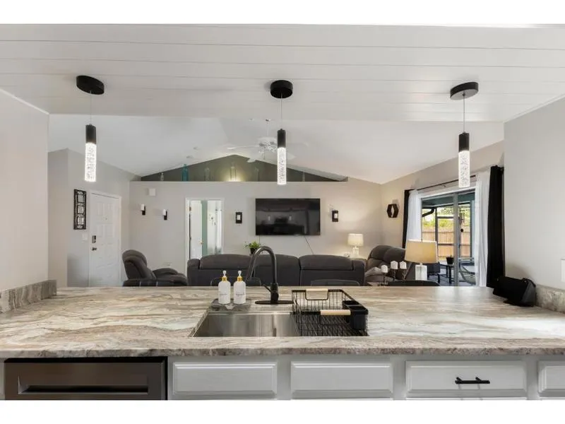 814 Floraland Avenue Sebastian, FL 32958