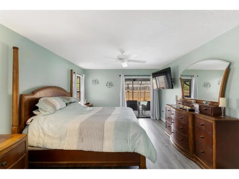 814 Floraland Avenue Sebastian, FL 32958