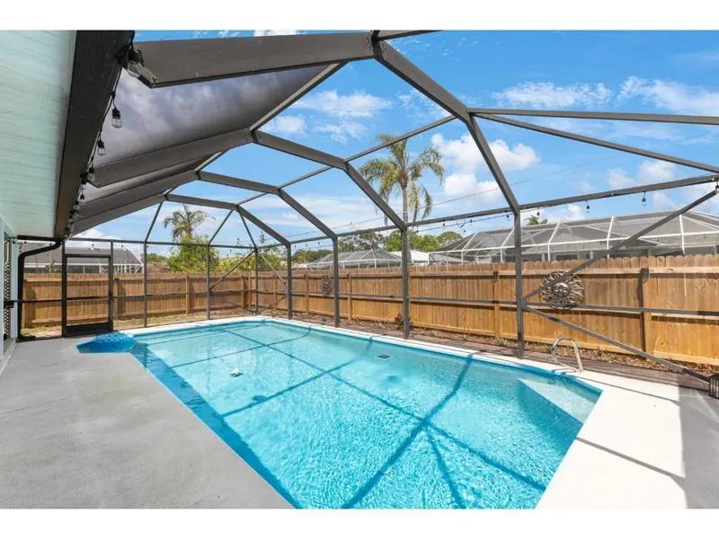 814 Floraland Avenue Sebastian, FL 32958