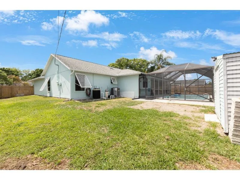 814 Floraland Avenue Sebastian, FL 32958