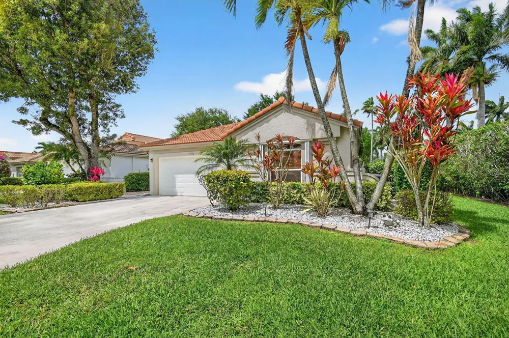 9718 Harbour Lake Circle Boynton Beach, FL 33437