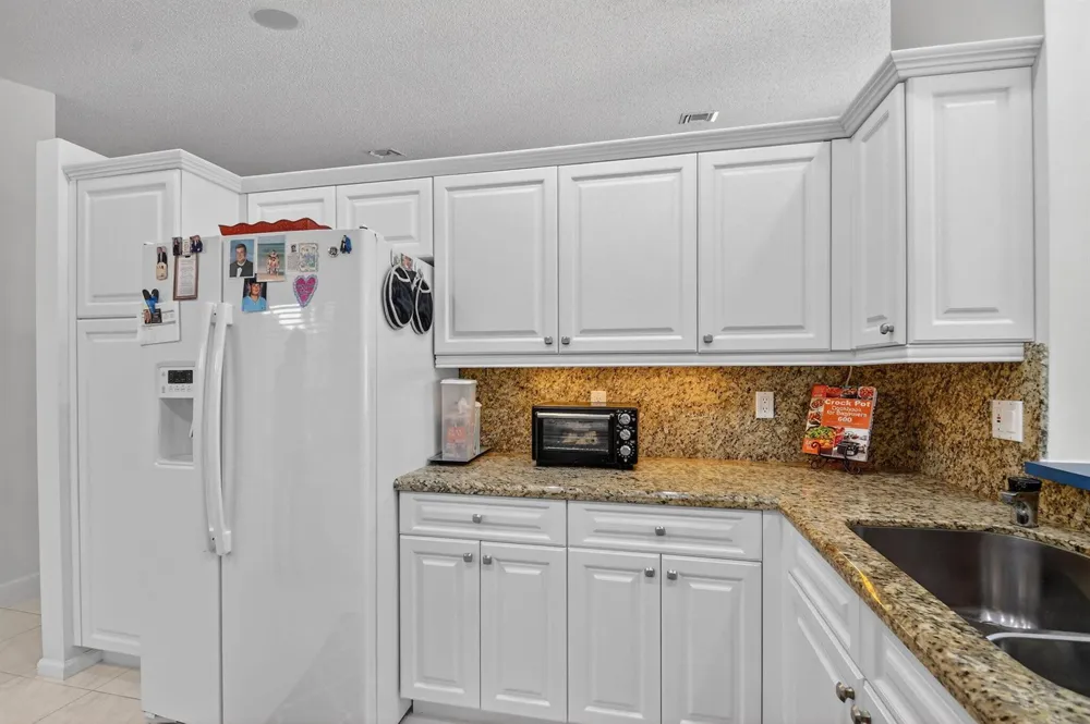 9718 Harbour Lake Circle Boynton Beach, FL 33437