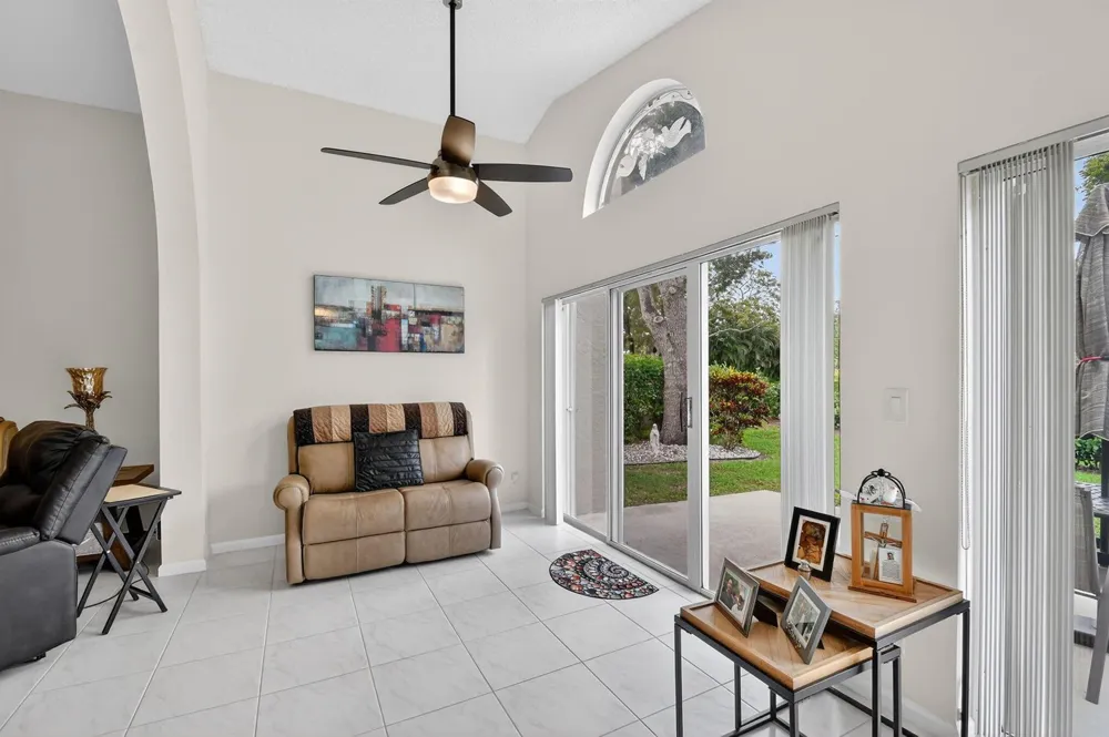 9718 Harbour Lake Circle Boynton Beach, FL 33437