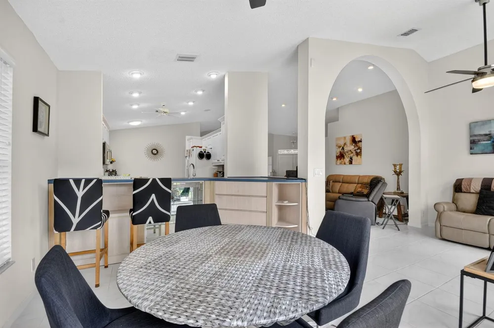 9718 Harbour Lake Circle Boynton Beach, FL 33437