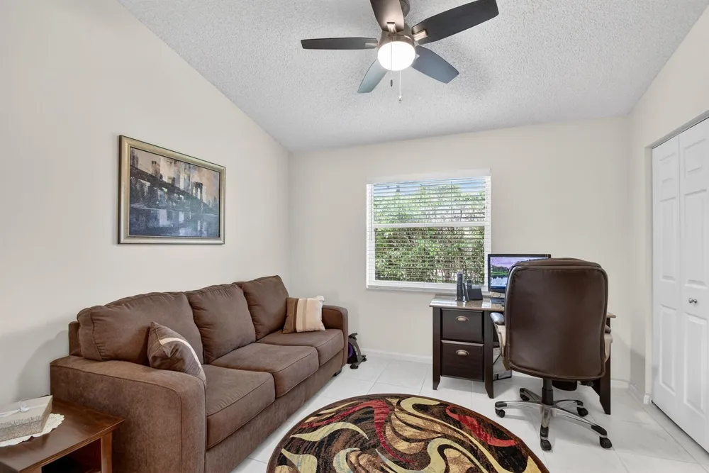 9718 Harbour Lake Circle Boynton Beach, FL 33437