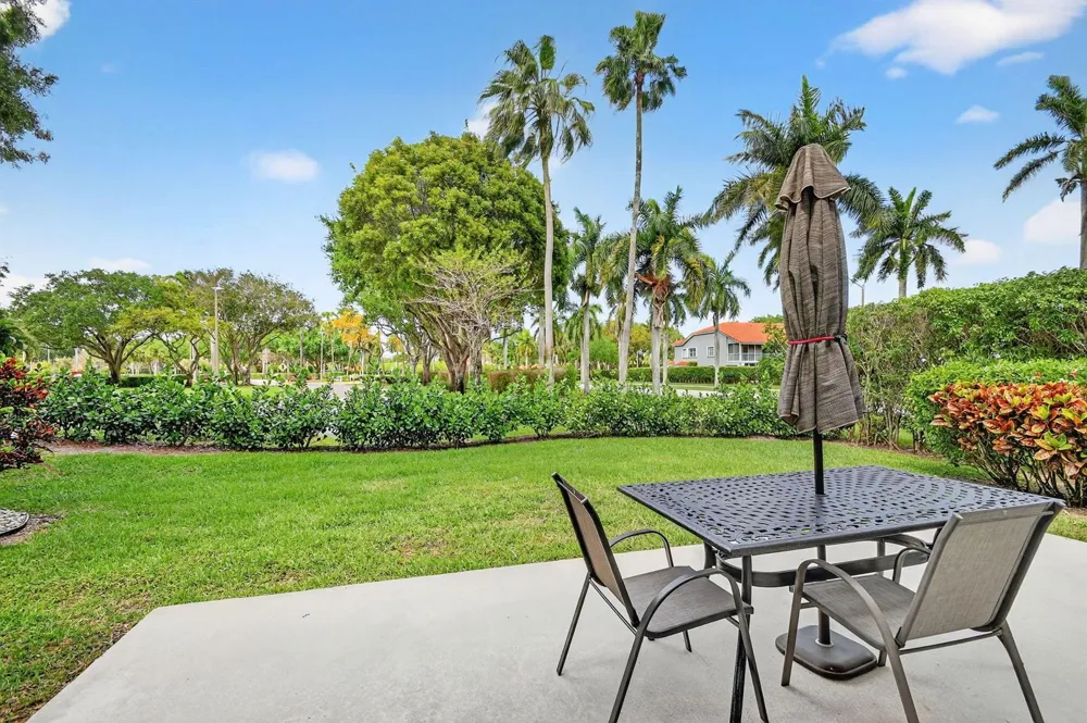 9718 Harbour Lake Circle Boynton Beach, FL 33437