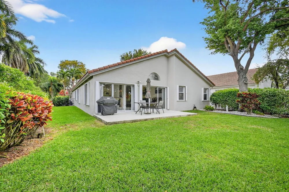 9718 Harbour Lake Circle Boynton Beach, FL 33437
