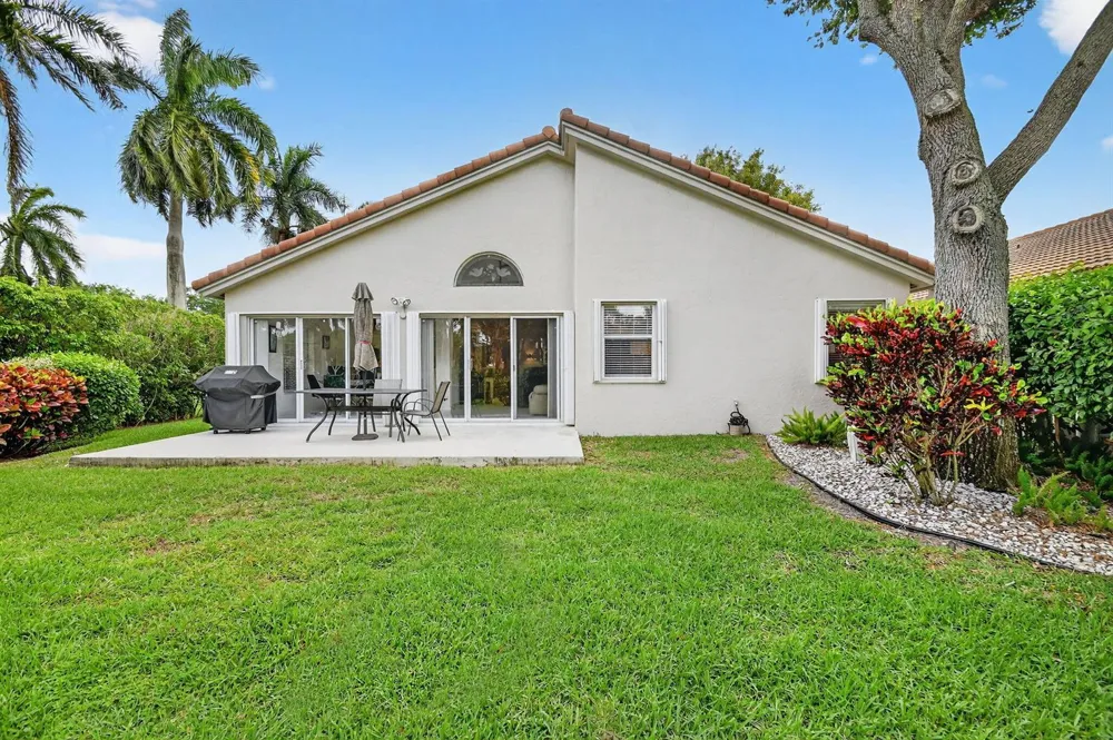 9718 Harbour Lake Circle Boynton Beach, FL 33437