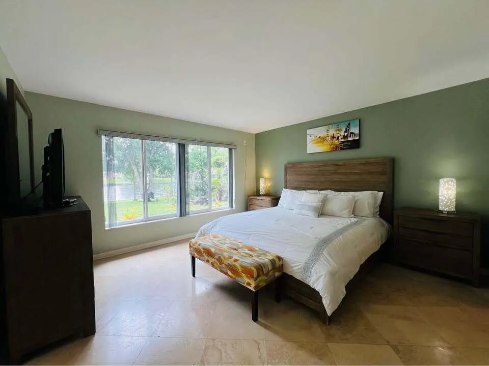 7834 Edgewater Drive Lake Clarke Shores, FL 33406
