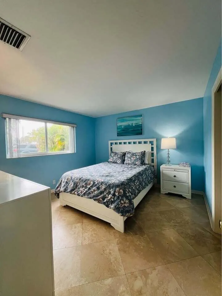 7834 Edgewater Drive Lake Clarke Shores, FL 33406