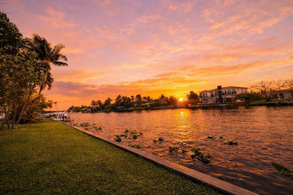 7834 Edgewater Drive Lake Clarke Shores, FL 33406
