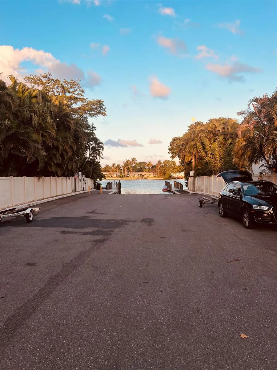 7834 Edgewater Drive Lake Clarke Shores, FL 33406