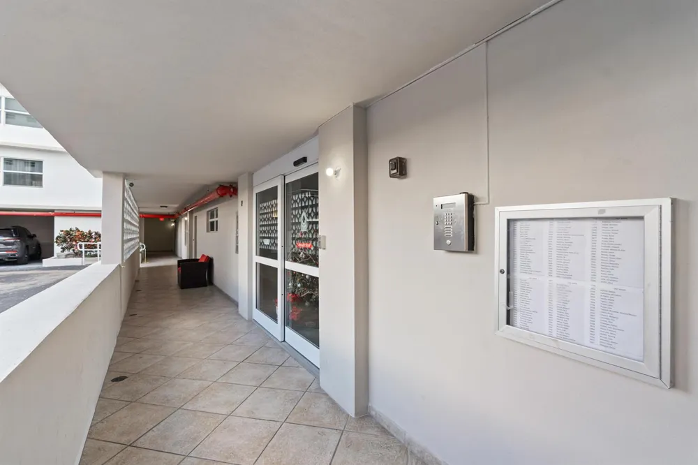 121 Golden Isles Drive #Ph1 Hallandale Beach, FL 33009