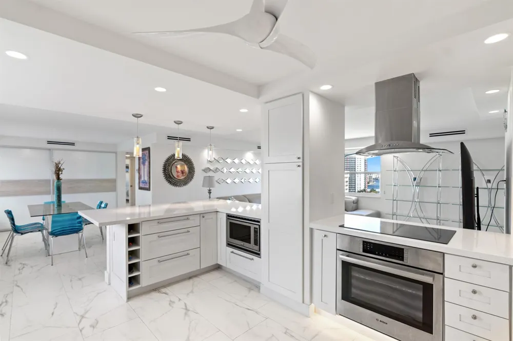 121 Golden Isles Drive #Ph1 Hallandale Beach, FL 33009