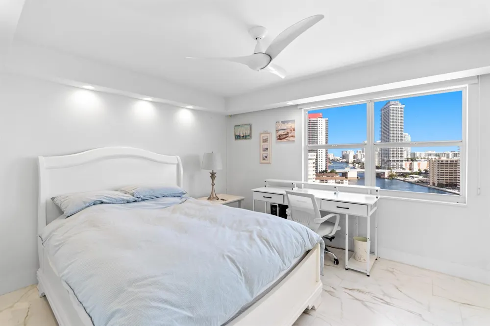 121 Golden Isles Drive #Ph1 Hallandale Beach, FL 33009