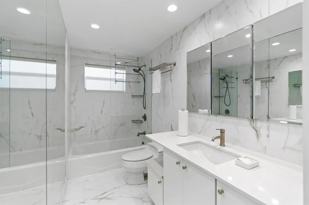 121 Golden Isles Drive #Ph1 Hallandale Beach, FL 33009