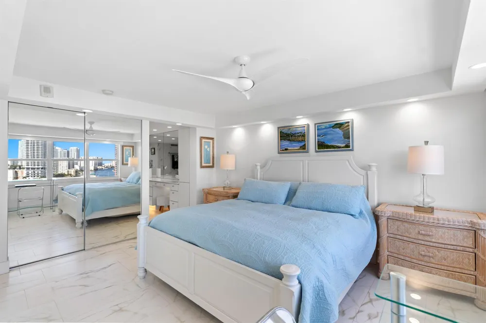 121 Golden Isles Drive #Ph1 Hallandale Beach, FL 33009