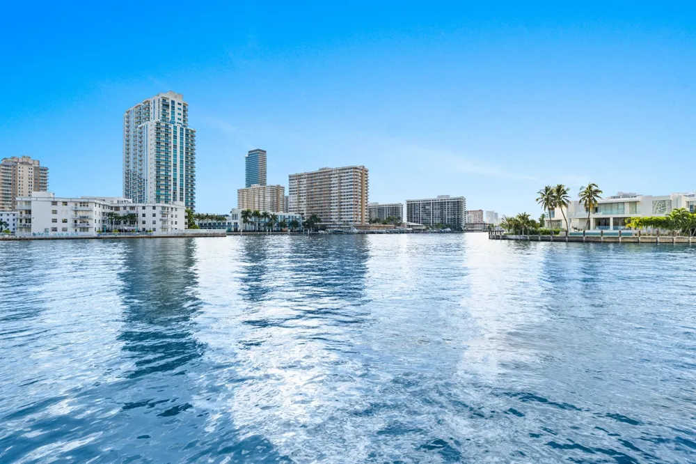 121 Golden Isles Drive #Ph1 Hallandale Beach, FL 33009