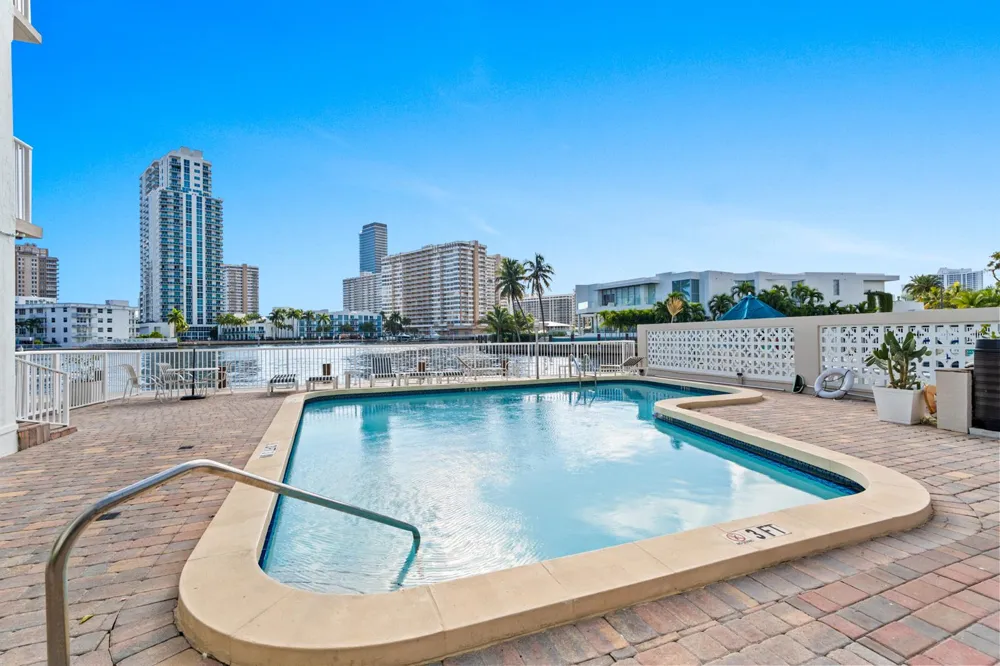 121 Golden Isles Drive #Ph1 Hallandale Beach, FL 33009