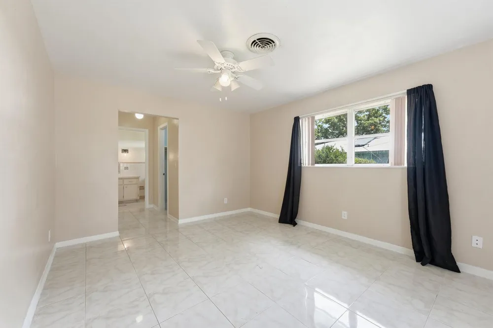 2115 15th Place Vero Beach, FL 32960