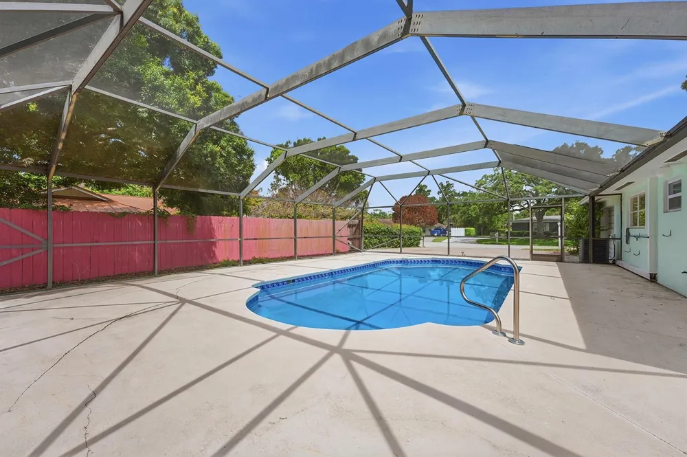 2115 15th Place Vero Beach, FL 32960